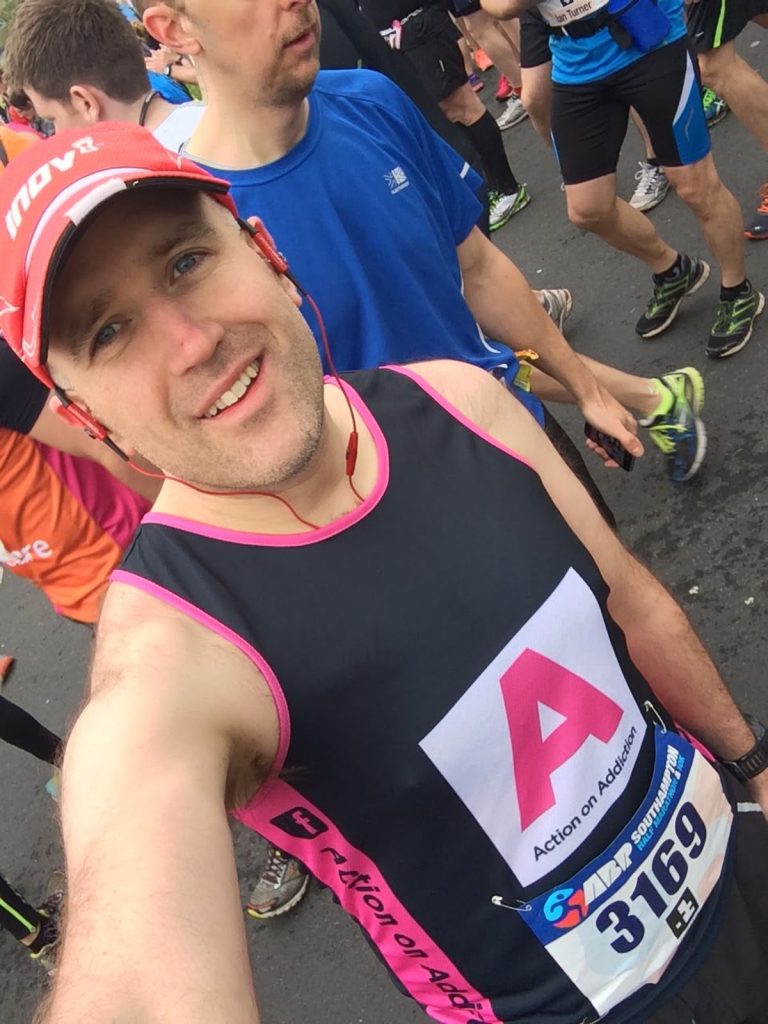 Neil Martin's selfie with the crowd of runners behind him at the start line